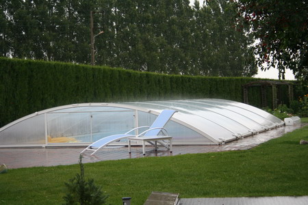 sous la pluie