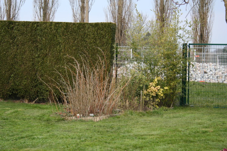 pres du portail